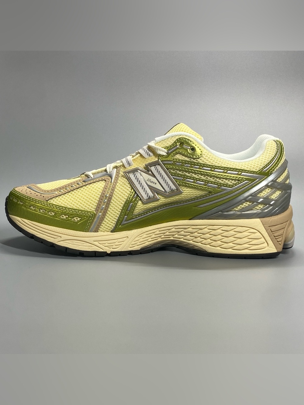 New Balance 1906R U1906RND Yellow Green Silver Beige Sneaker Mens 10.5 Womens 12 - Picture 6 of 10